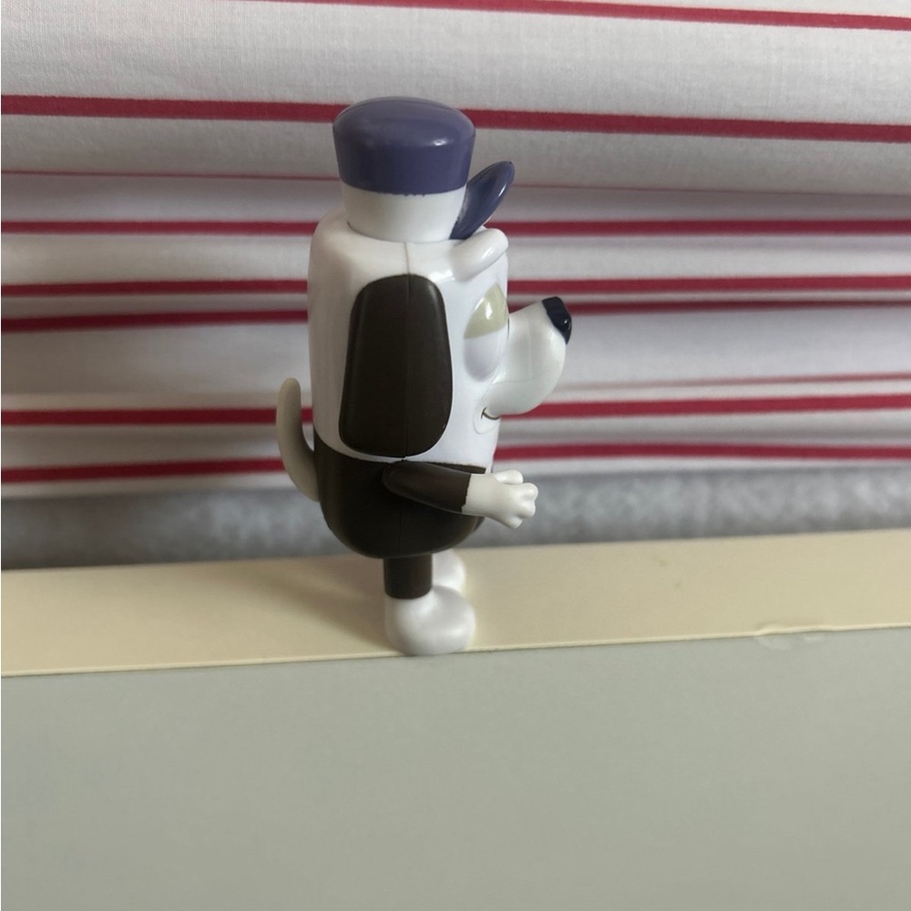 SOLD - Bluey Butler Jerry Lee Figure - Picture 6 of 11